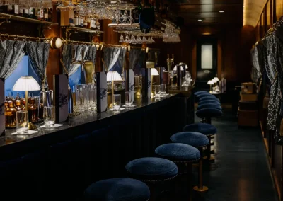 Platform 18 interior