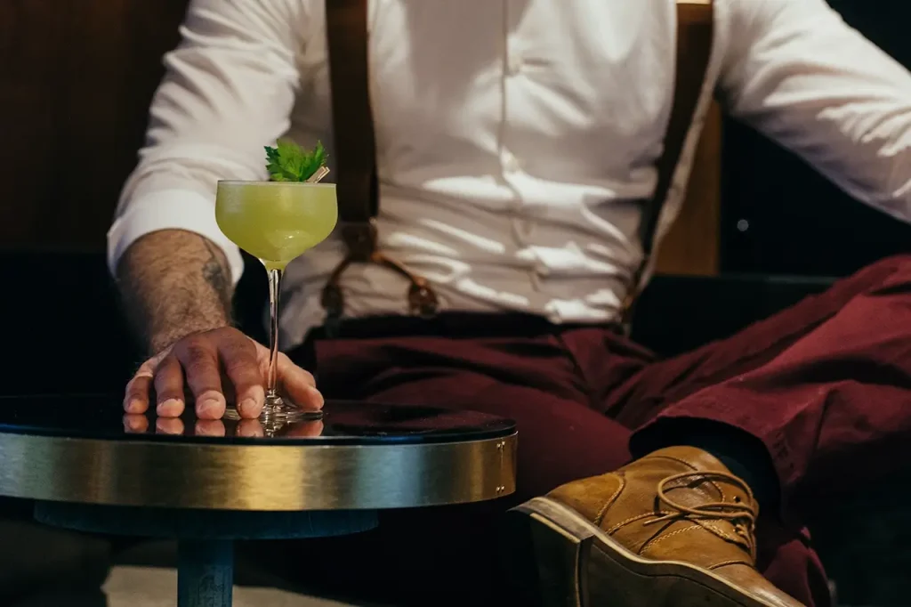 Clip Joint - Platform 18